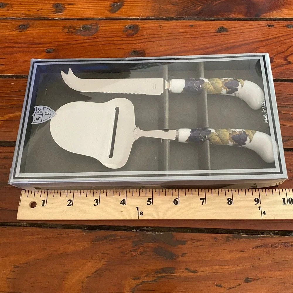 Prill Sheffield England Cheese Set Grape Porcelain Handles- 2 Pieces NWT